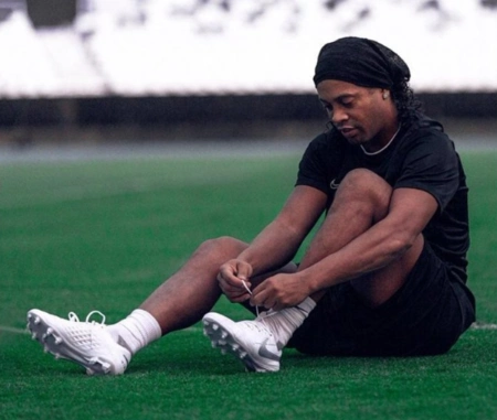 充对外援的 充对外援的